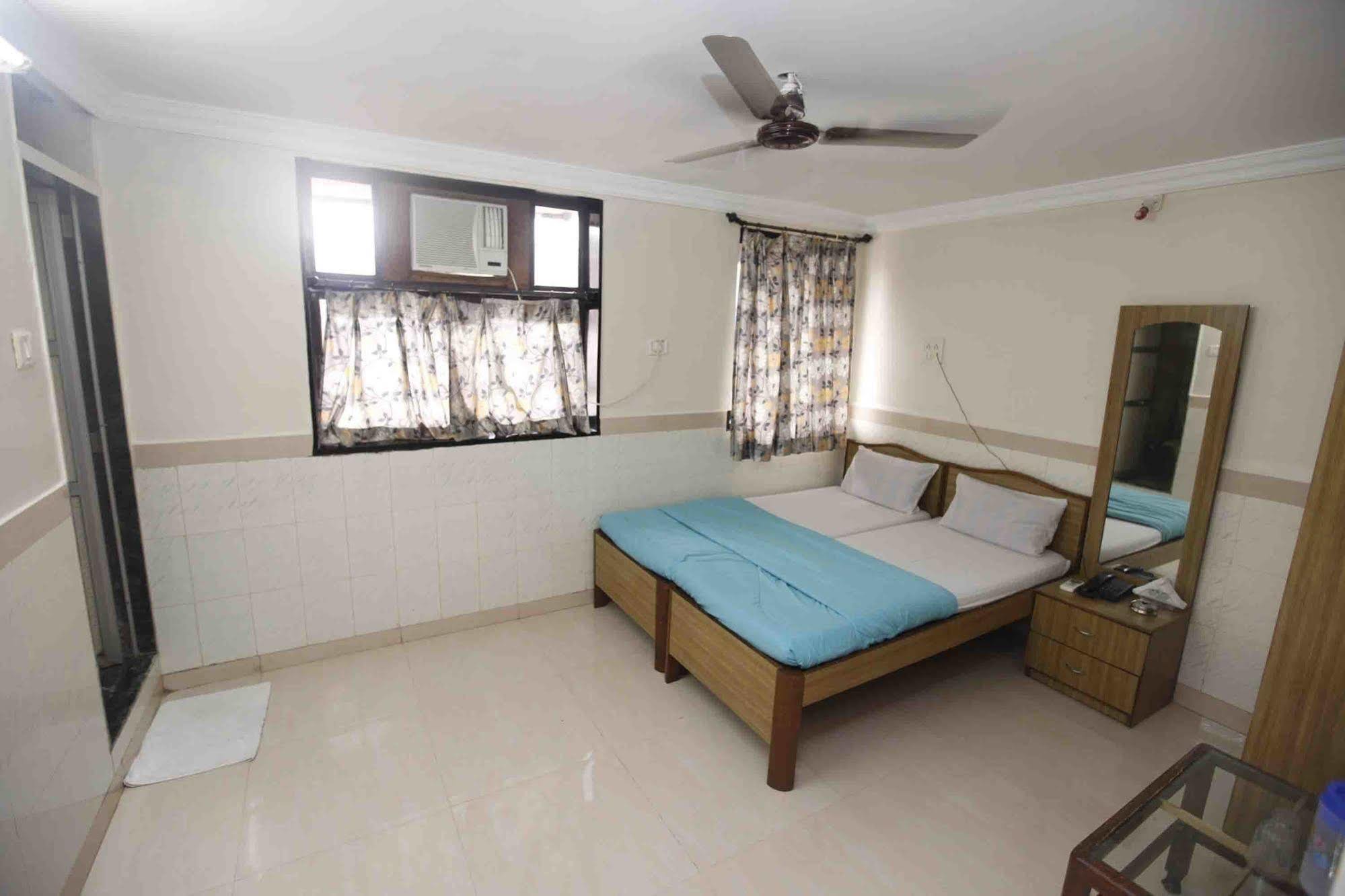 Hotel Al Madina Palace Bombay Extérieur photo